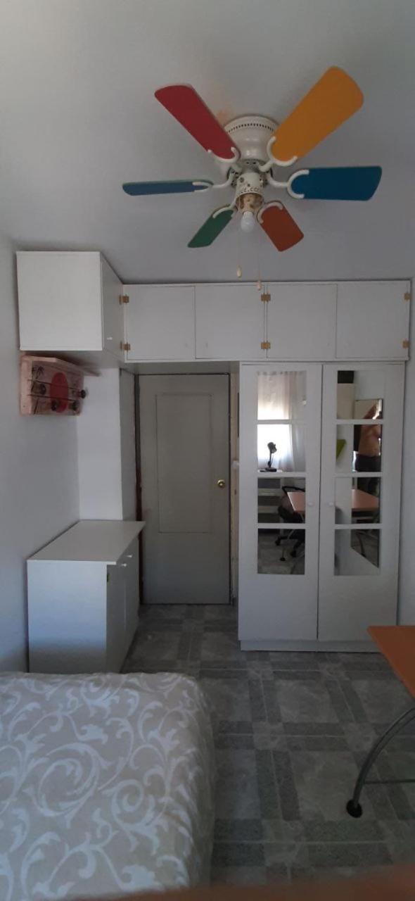 Habitaciones Green Door B&B กามาส ภายนอก รูปภาพ