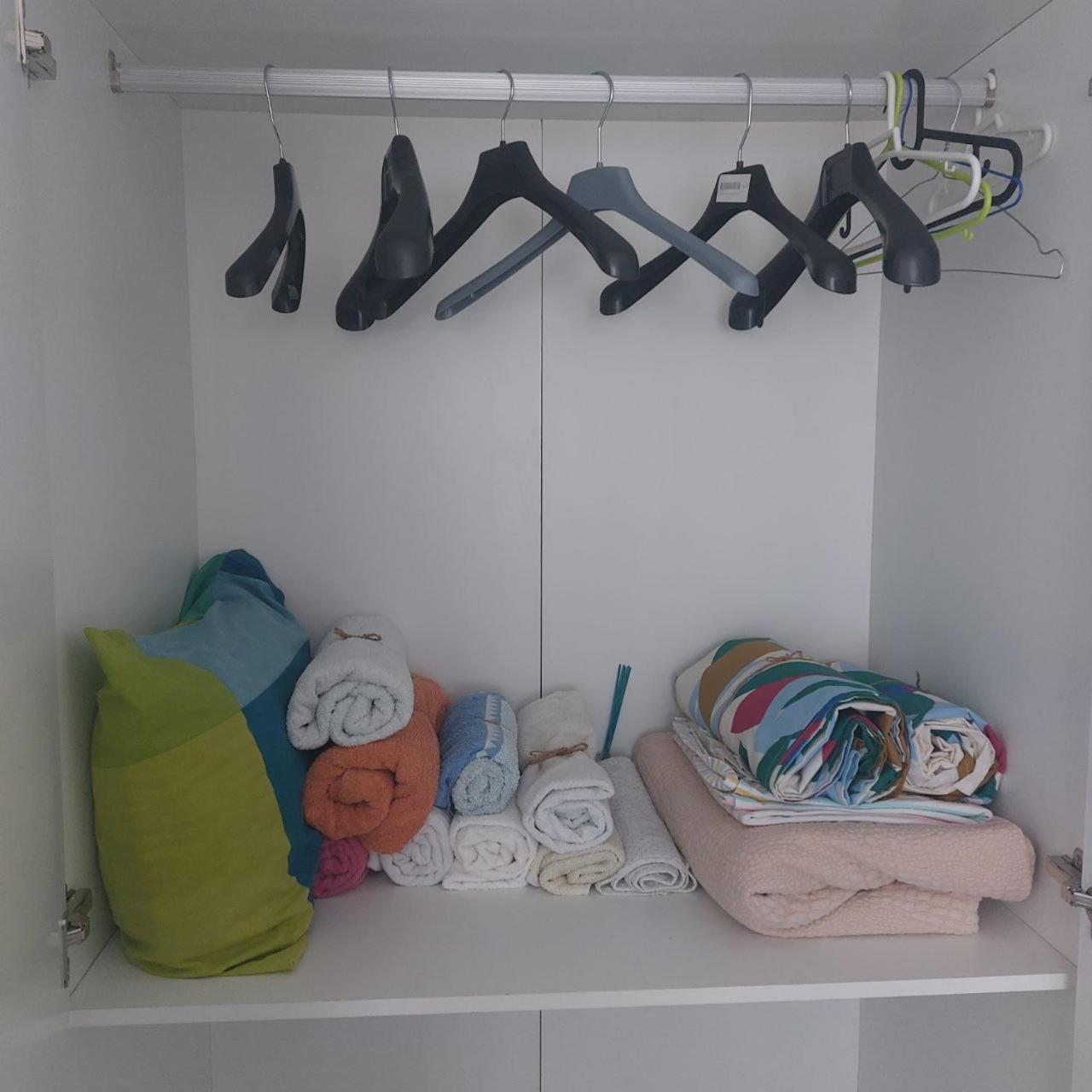 Habitaciones Green Door B&B กามาส ภายนอก รูปภาพ