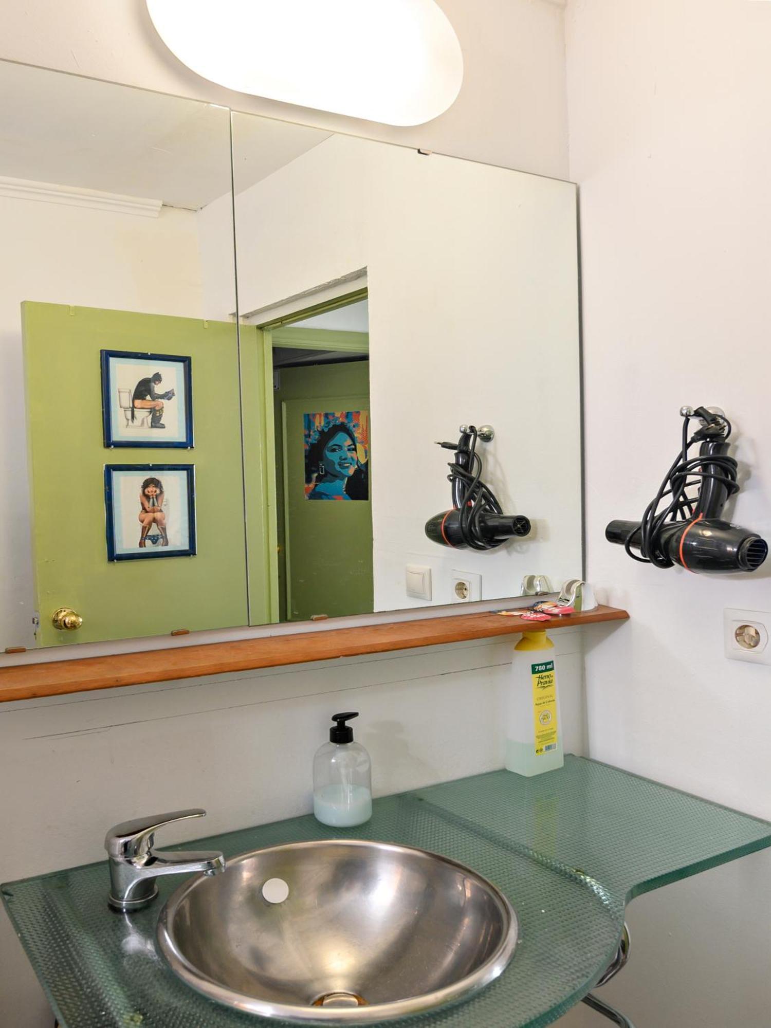 Habitaciones Green Door B&B กามาส ภายนอก รูปภาพ