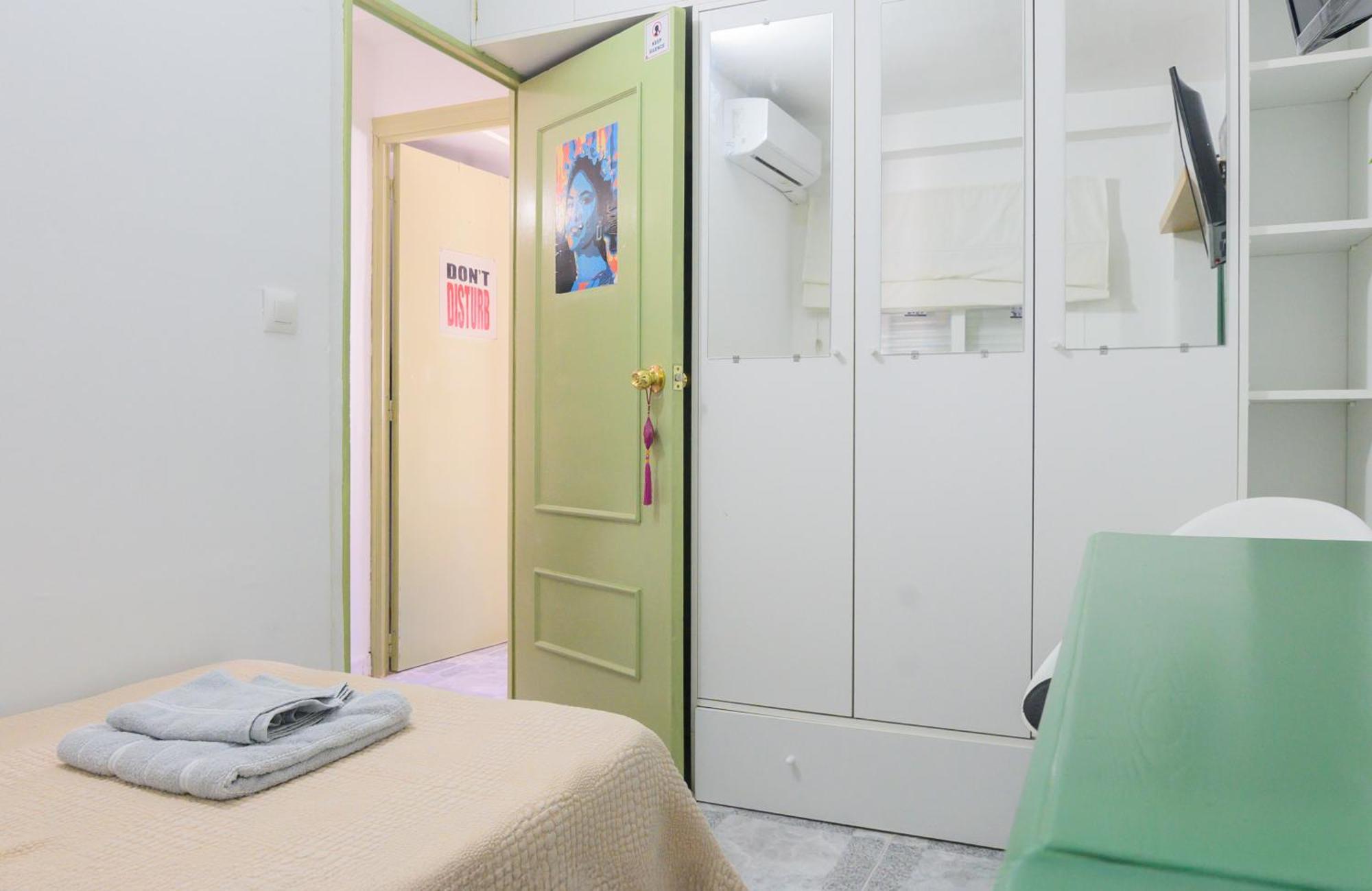 Habitaciones Green Door B&B กามาส ภายนอก รูปภาพ